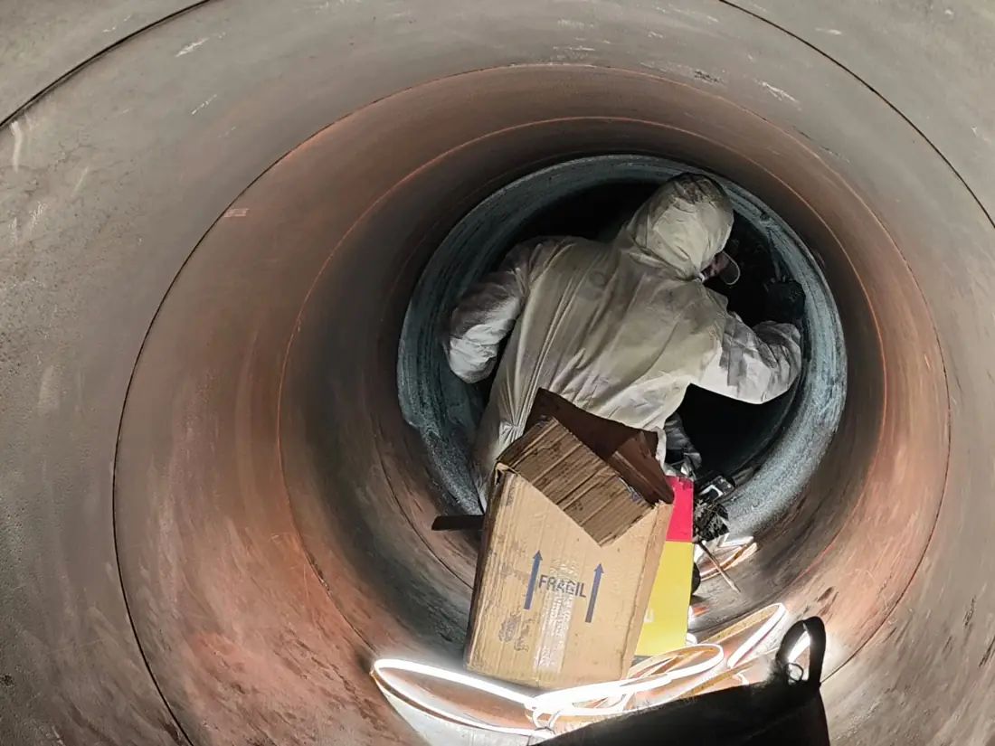 Acceso al interior de la conducción